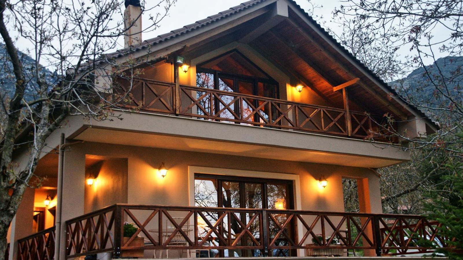Chalet Coquelicot  Kalavryta Esterno foto